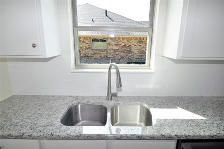 New construction Single-Family house 2203 Dorado St, League City, TX 77539 - image 10