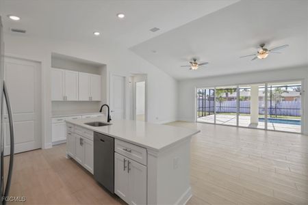 New construction Single-Family house 144 Se 19Th Ter, Cape Coral, FL 33990 plan The Paradise Cove III - image 16