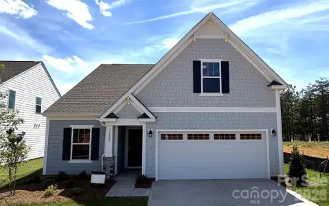 New construction Single-Family house 33822 Canopy Bluff Ln, Unit 135, Lancaster, SC 29720 - image
