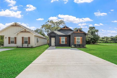 New construction Single-Family house 315 N Woodson St, Willis, TX 77378 - image