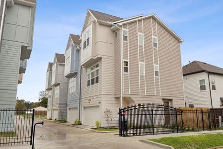 New construction Single-Family house 2121 Hoskins Dr, Unit C, Houston, TX 77080 - image