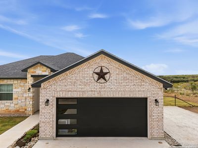 New construction Single-Family house 59 Legend Hills Rd, Uvalde, TX 78801 - image