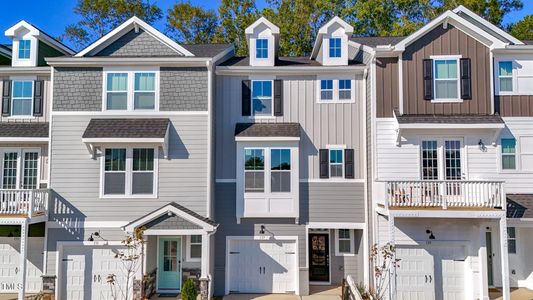 New construction Townhouse house 205 Pond Vw Ct, Unit 2, Fuquay Varina, NC 27526 The Dunn- photo 22 22