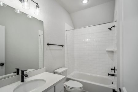 New construction Single-Family house 15816 Marigold Morning St, Conroe, TX 77302 plan Milan 4597 - image 5