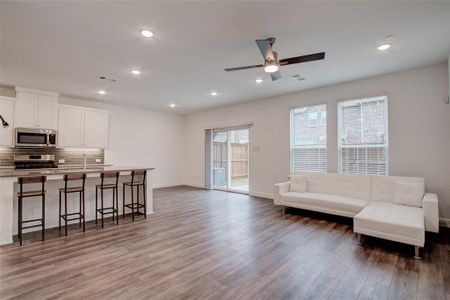 New construction Townhouse house 1322 Whipsaw Trl, Celina, TX 75009 null- photo 2 2