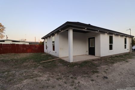 New construction Single-Family house 8026 Airlift Ave, San Antonio, TX 78227 null- photo 17 17