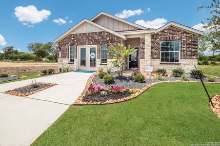 New construction Single-Family house 5943 Geronimo Vista, Seguin, TX 78155 Thayer- photo 0