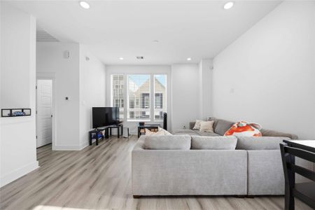 New construction Single-Family house 8320 Springwood Canyon Ln, Houston, TX 77055 - image 16