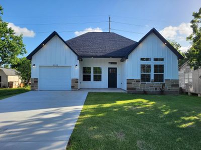 New construction Single-Family house 1409 N Ave S, Freeport, TX 77541 - image
