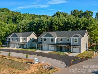 New construction Townhouse house 100 Red Twig Ln, Unit 102, Burnsville, NC 28704 - image