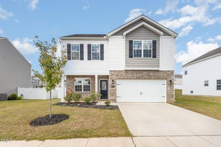 New construction Single-Family house 448 Blue Aspen Dr, Fuquay Varina, NC 27526 plan PENWELL - DRHE - image