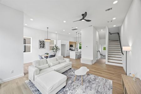 New construction Single-Family house 1216 E 34Th St, Unit B, Houston, TX 77022 null- photo 0