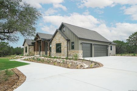New construction Single-Family house 144 Wine Cup, Spring Branch, TX 78070 - image 2