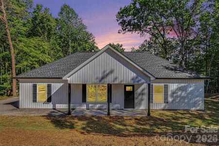 New construction Single-Family house 160 Parris Rd, Blacksburg, SC 29702 - image