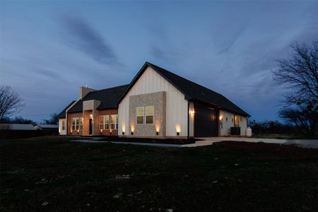 New construction Single-Family house 7404 N Sundance Dr, Joshua, TX 76058 - image