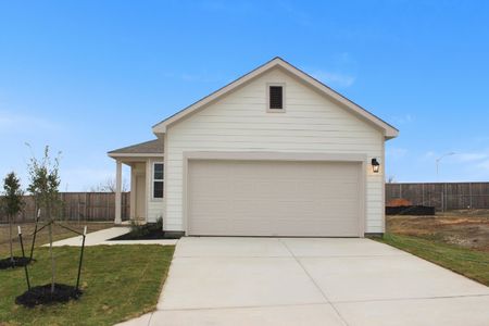 New construction Single-Family house 113 Cutleaf Cv, San Marcos, TX 78666 plan Fresno - image