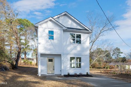 New construction Single-Family house 125 Rawls Club Rd, Fuquay Varina, NC 27526 - image