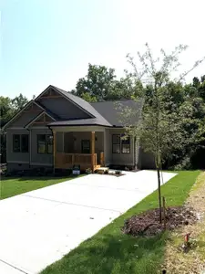 New construction Single-Family house 2782 Mango Cir Nw, Atlanta, GA 30318 - image