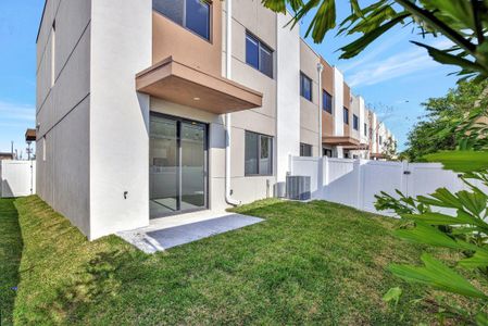 New construction Townhouse house 4208 Ne 7Th Ter 8, Unit 8, Oakland Park, FL 33334 - image