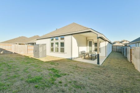New construction Single-Family house 32307 Magnolia Glen Ln, Waller, TX 77484 plan Premier Series - Oleander - image 4
