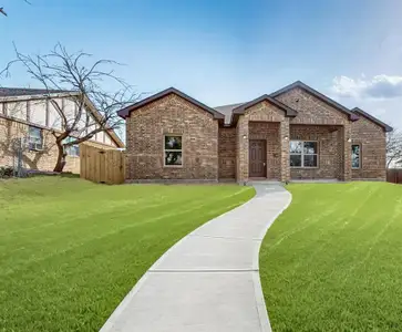 New construction Single-Family house 706 Poinsettia Dr, Lancaster, TX 75146 - image