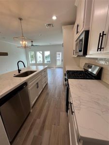 New construction Single-Family house 112 Capetown Cir, Montgomery, TX 77356 - image 12