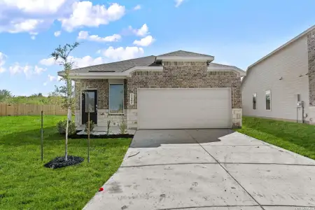New construction Single-Family house 12406 Berg Hls, San Antonio, TX 78252 plan Bergen - image