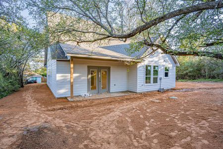 New construction Single-Family house 2212 Navasota Street, Granbury, TX 76048 - photo 7 7