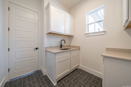 New construction Single-Family house 291 Curvatura, New Braunfels, TX 78132 - image 12