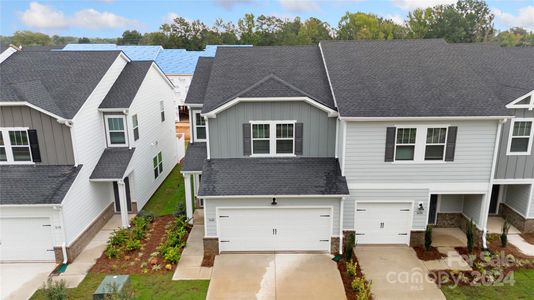 New construction Townhouse house 1626 Village Grove Ln, Monroe, NC 28110 Pearl- photo 2 2