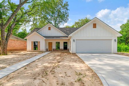 New construction Single-Family house 3035 Aiken Dr, Paris, TX 75460 - image