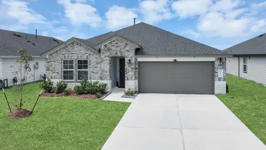 New construction Single-Family house 1122 Desert Willow Dr, Rosharon, TX 77583 - image