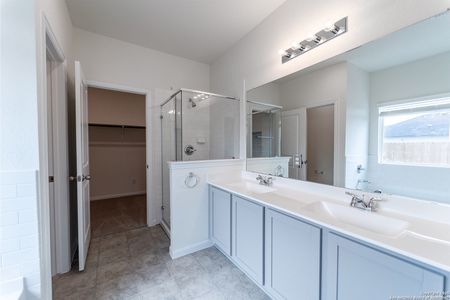 New construction Single-Family house 117 Lina Wy, Seguin, TX 78155 plan Blanco - image 8