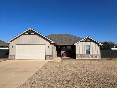 New construction Single-Family house 316 W James St, Mabank, TX 75147 null- photo 13 13