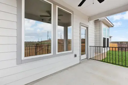 New construction Single-Family house 1522 Bluff Path, New Braunfels, TX 78130 plan Montrose - image