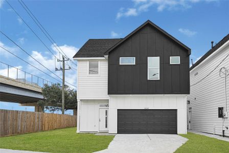 New construction Single-Family house 9334 Waller St, Houston, TX 77012 - image