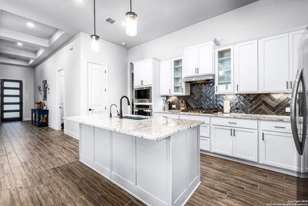 New construction Single-Family house 1490 Quarry Rock, New Braunfels, TX 78132 - image 6