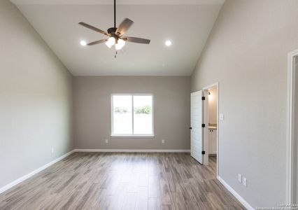 New construction Single-Family house 109 Lost Pines, Marion, TX 78124 - photo 13 13