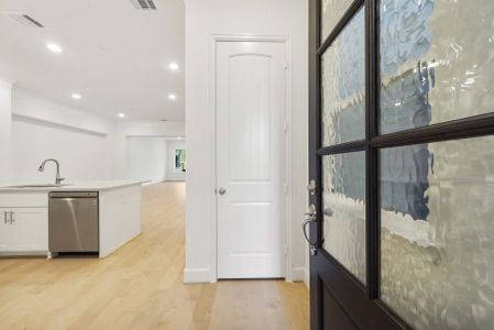 New construction Single-Family house 614 E 28Th St, Houston, TX 77008 plan Geneva - image 6