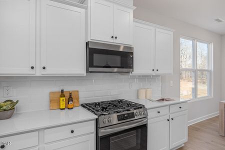 New construction Single-Family house 71 Fellow Dr, Lillington, NC 27546 plan The Ash B - image 4