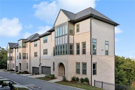 New construction Townhouse house 3864 Allegretto Cir, Atlanta, GA 30339 null- photo 0