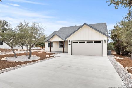 New construction Single-Family house 1190 Fernwood, Fischer, TX 78623 - image