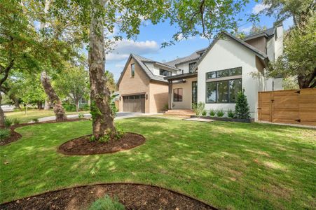 New construction Single-Family house 5707 Bull Creek Road, Austin, TX 78756 - photo 2 2