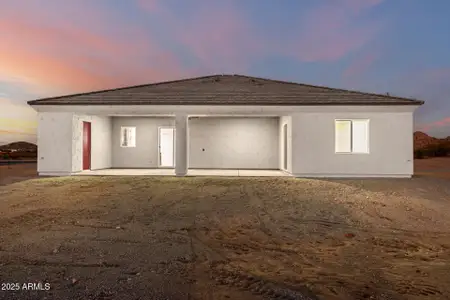 New construction Single-Family house 13430 S Garnet Rd, Buckeye, AZ 85326 - image