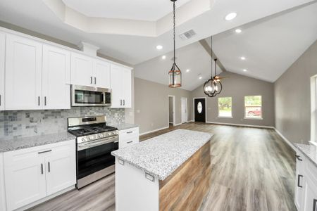 New construction Single-Family house 1110 Thrift St, El Campo, TX 77437 null- photo 0