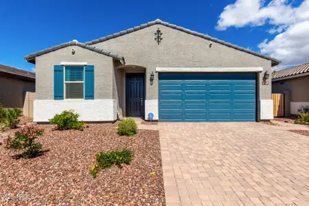 New construction Single-Family house 17454 W Red Fox Rd, Surprise, AZ 85387 null- photo 0 0