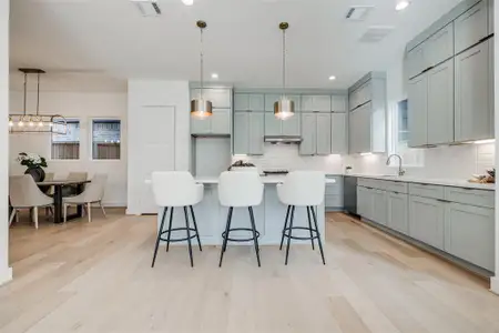 New construction Single-Family house 411 W Drew St, Houston, TX 77006 null- photo 7 7