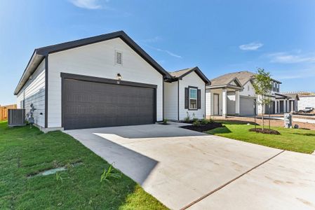 New construction Single-Family house 101 Sunview Dr, Hutto, TX 78634 plan Prism - image