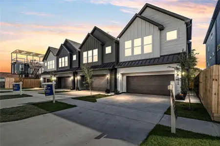 New construction Single-Family house 2706 Fox St, Houston, TX 77003 - image