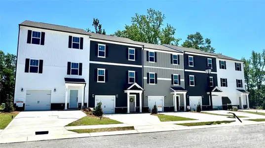 New construction Townhouse house 407 Drawbar Dr, Unit 132, Clover, SC 29710 - image